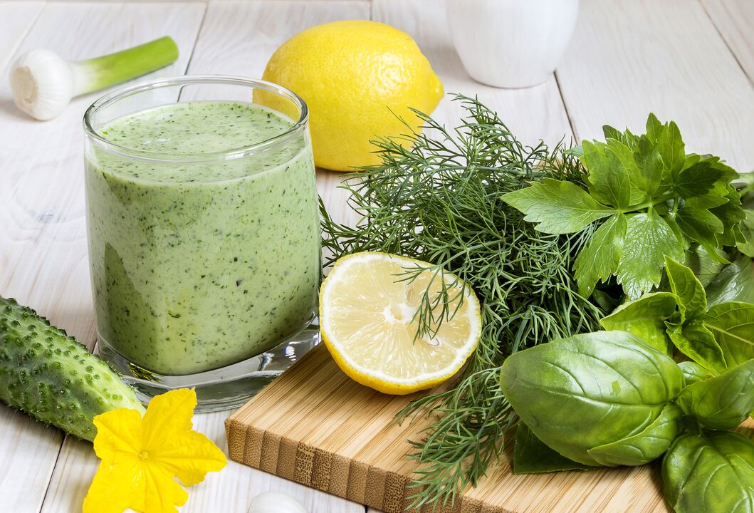 A healthy smoothie that removes excess weight and cleanses the body